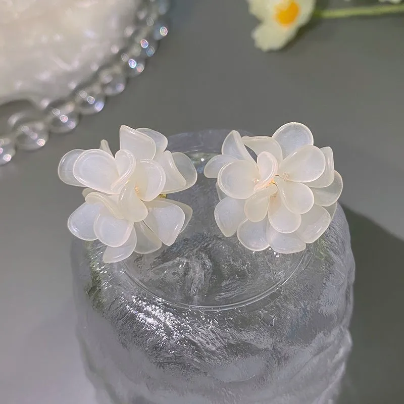 Sweet Pastoral Flower Ear Studs