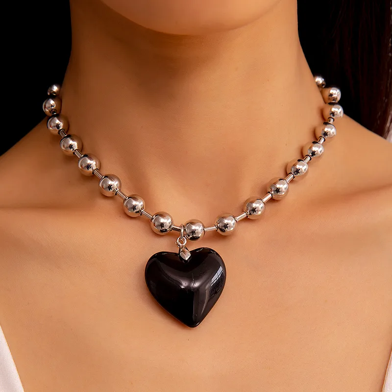 Vintage Heart Shape Wings Pendant Necklace