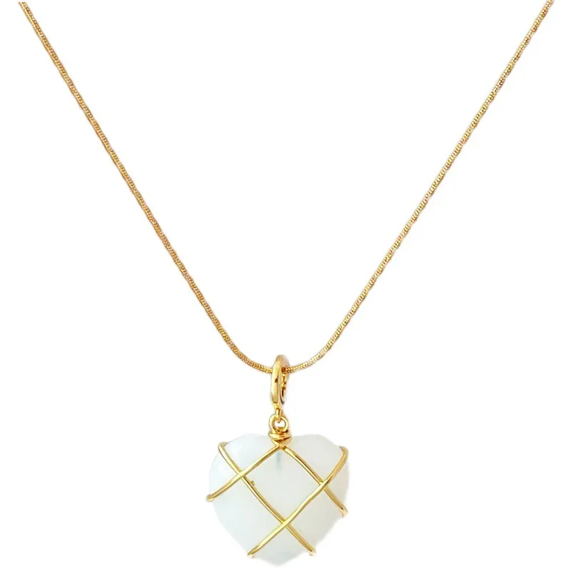 Fashion Heart Shape Gemstone Pendant Necklace
